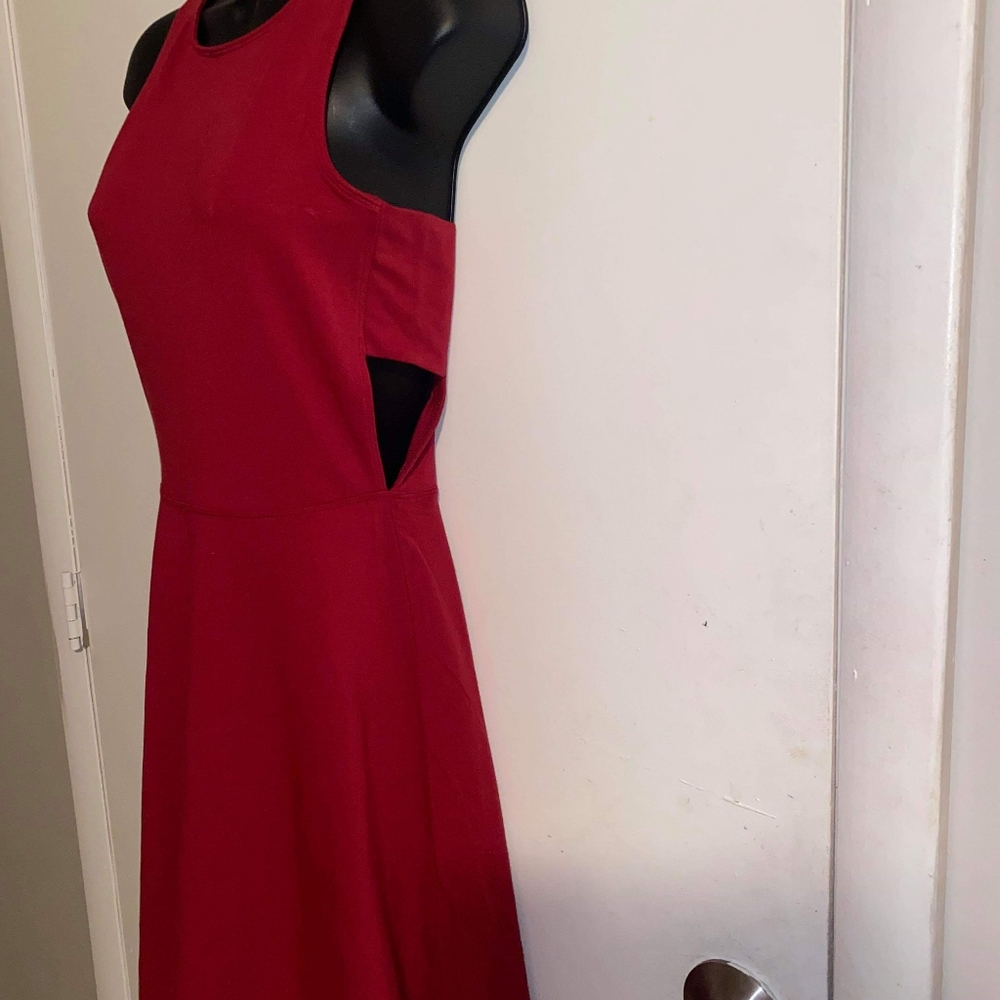 Red Dress - Picture 2 of 2